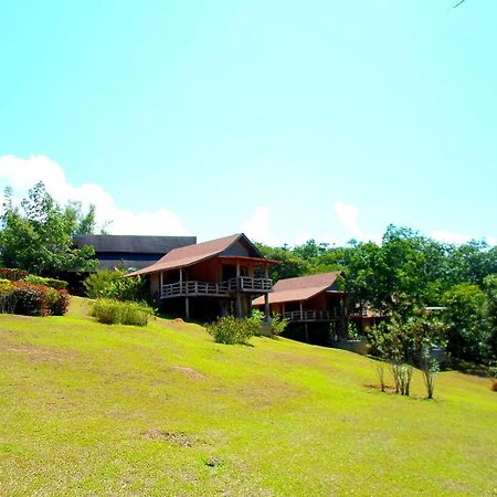 The Cliff & River Jungle Resort Phanom Exterior photo